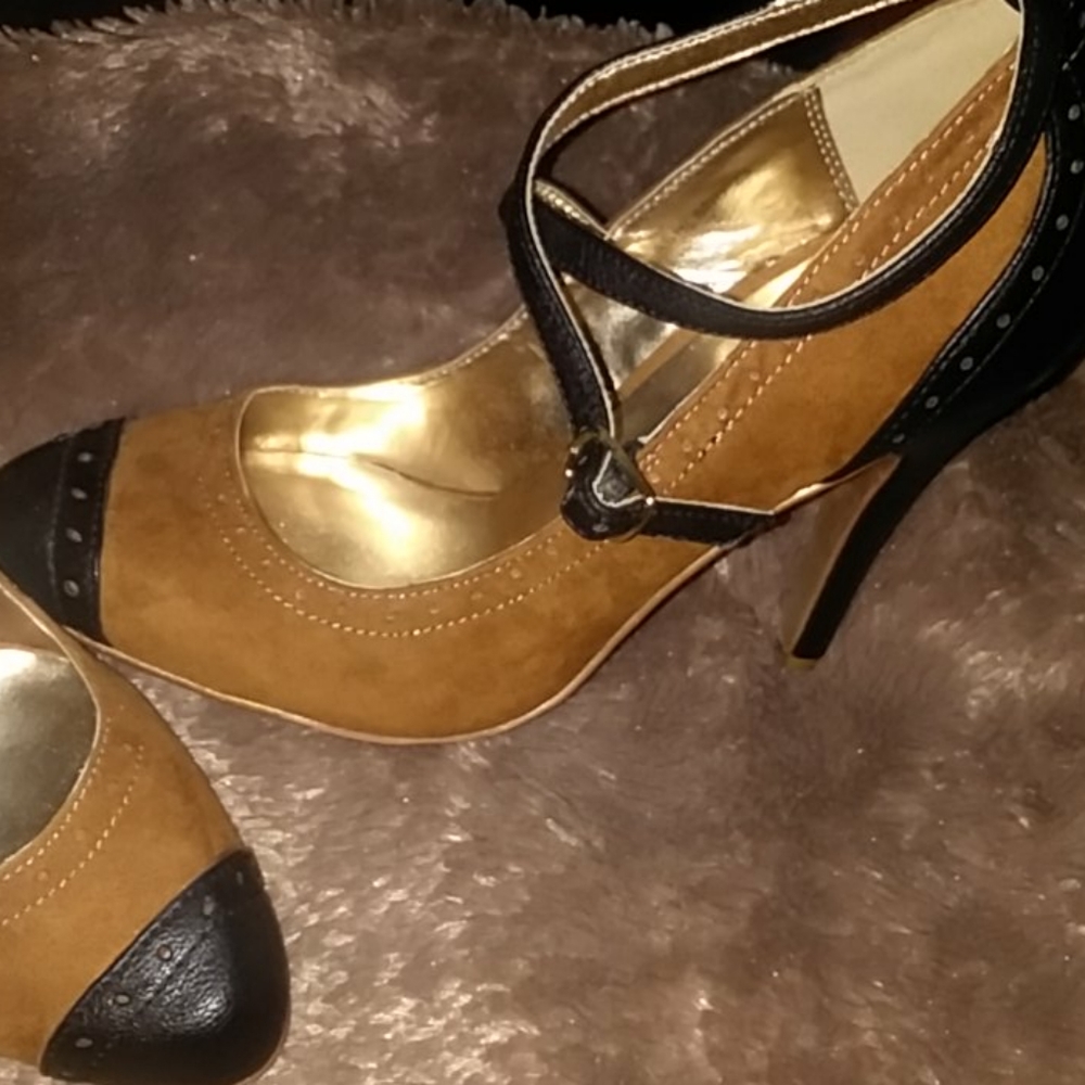 MaryJane style high heel shoes